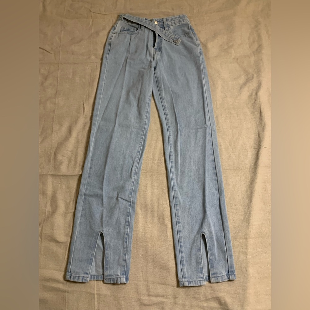 PrettyLittleThing Petite Jeans with Asymmetric Strap